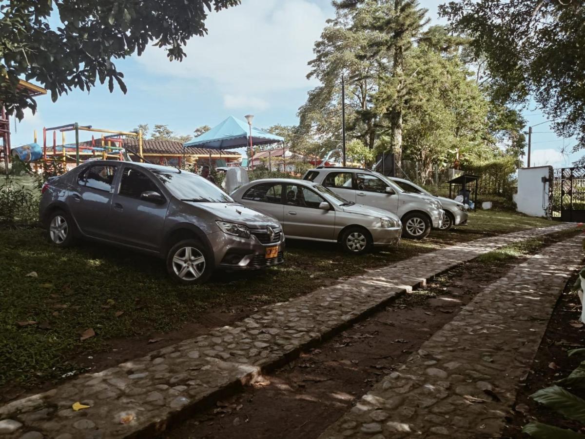 Ecohotel Alma Calarcá Kültér fotó