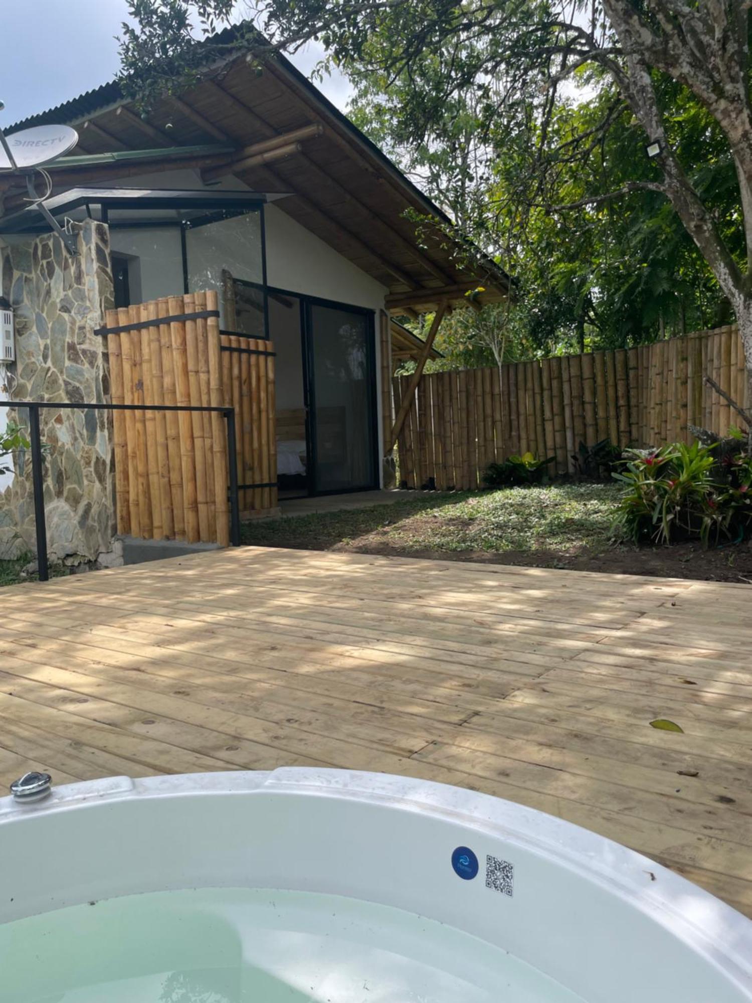 Ecohotel Alma Calarcá Kültér fotó